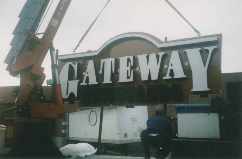 Gateway sign in bold letters