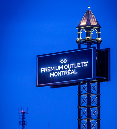 Premium outlets Montreal sign